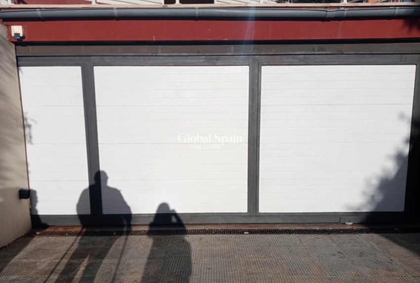 Wederverkoop - PARKEERPLAATS / GARAGE -
VILLAJOYOSA - Cala de Villajoyosa