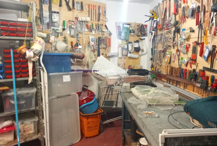 Wederverkoop - PARKEERPLAATS / GARAGE -
VILLAJOYOSA - Cala de Villajoyosa