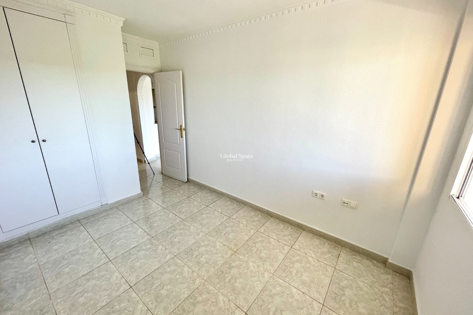 Wederverkoop - PENTHOUSE -
ALGORFA - Inland
