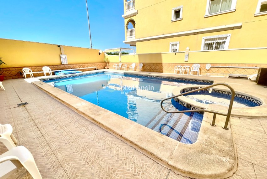 Wederverkoop - PENTHOUSE -
ALGORFA - Inland