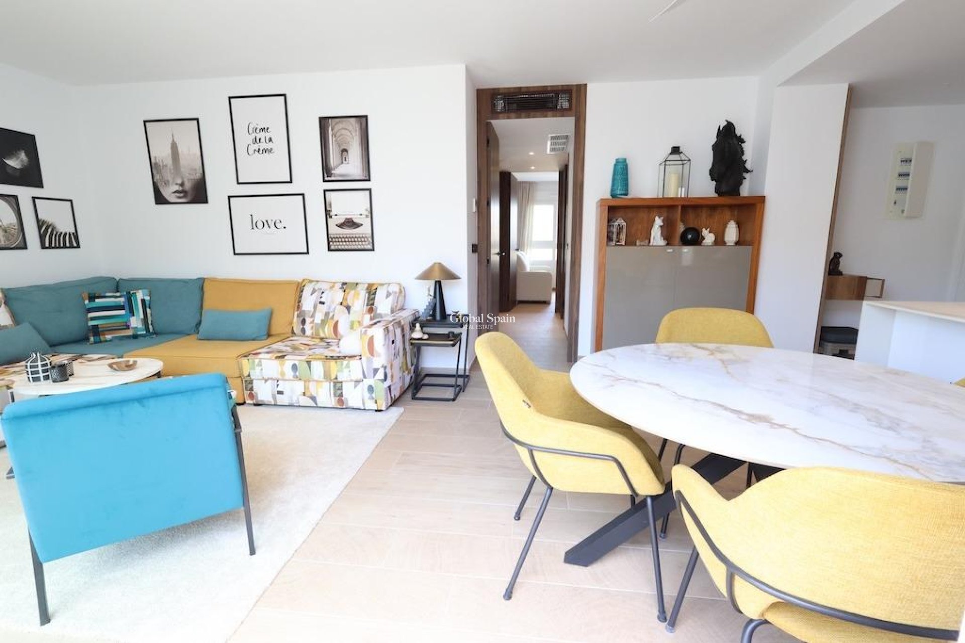 Wederverkoop - PENTHOUSE -
ALGORFA - Inland