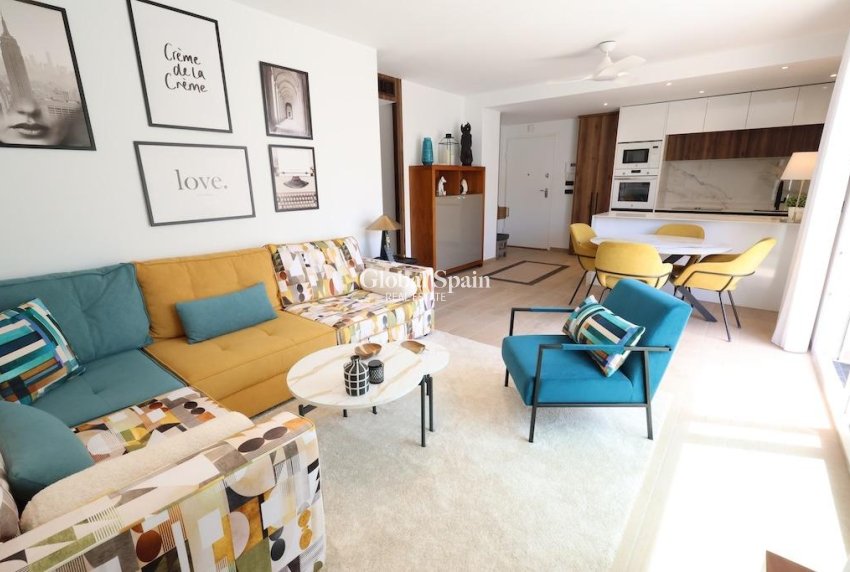 Wederverkoop - PENTHOUSE -
ALGORFA - Inland