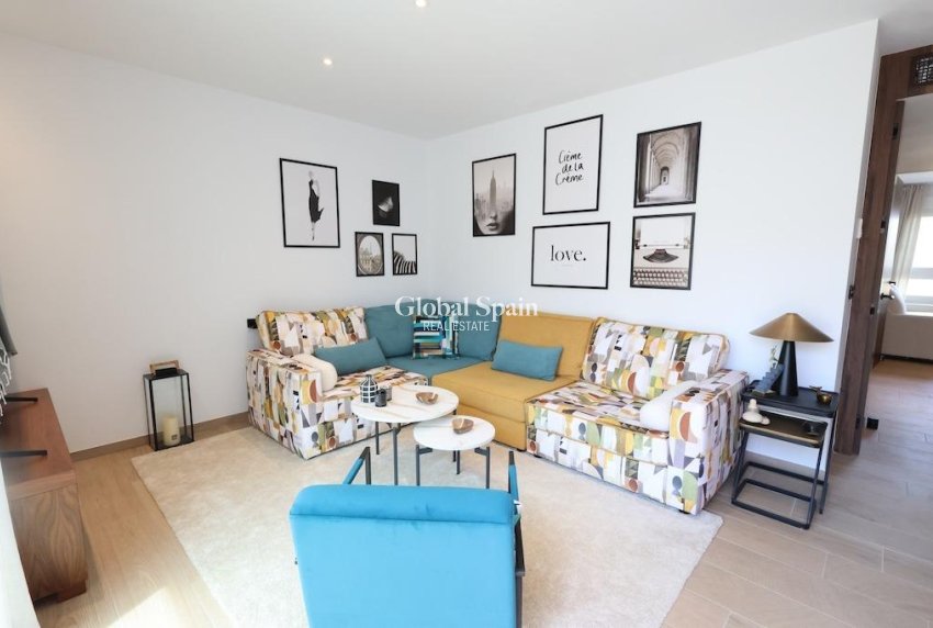 Wederverkoop - PENTHOUSE -
ALGORFA - Inland