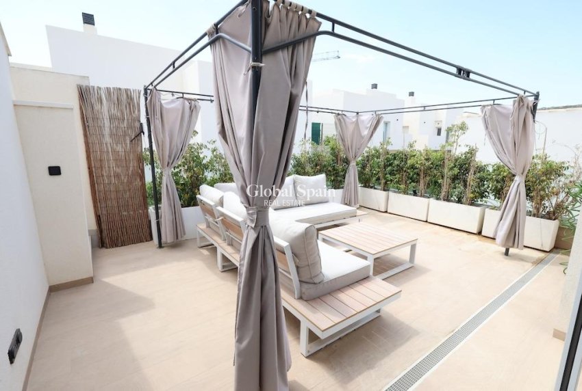 Wederverkoop - PENTHOUSE -
ALGORFA - Inland