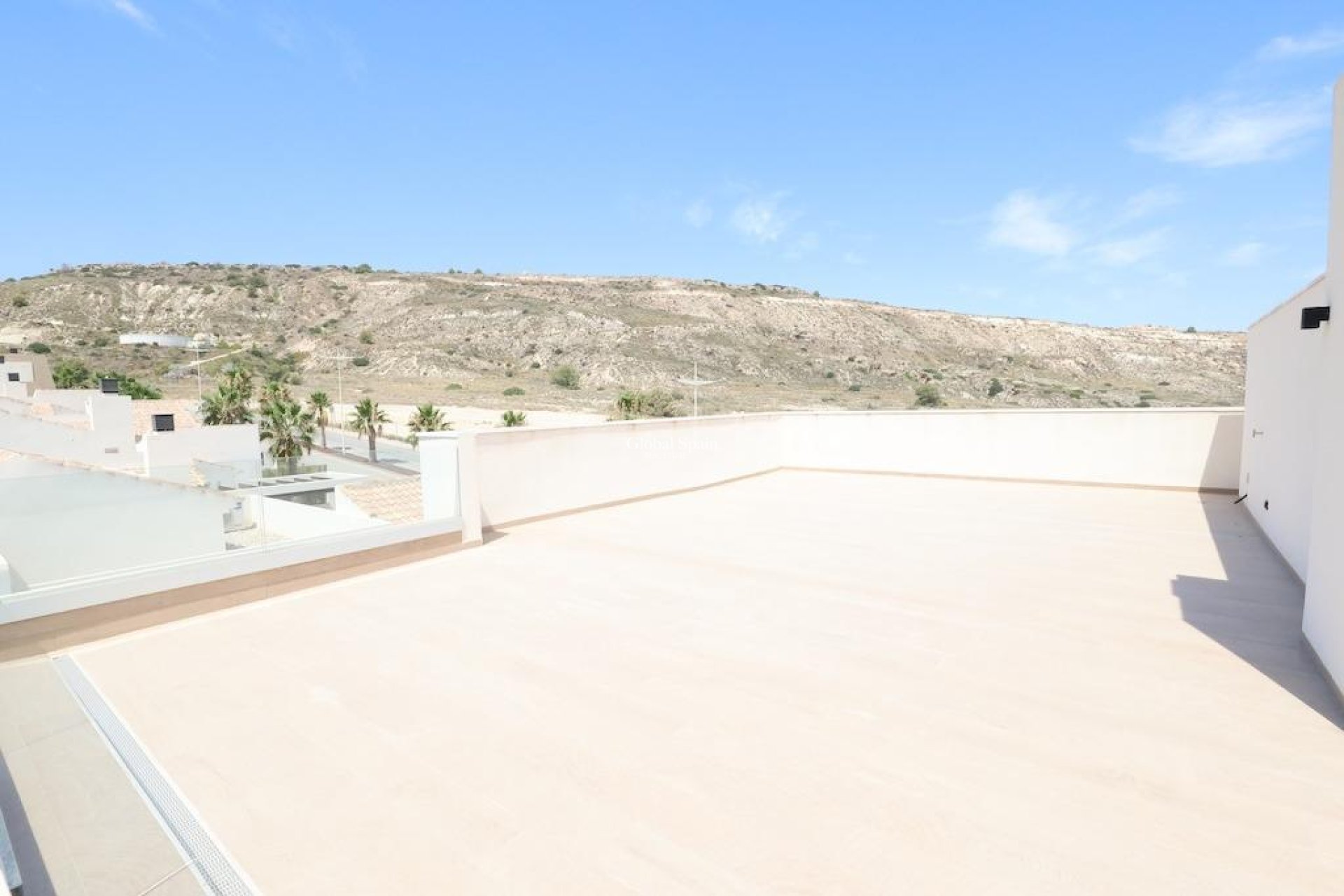 Wederverkoop - PENTHOUSE -
ALGORFA - Inland