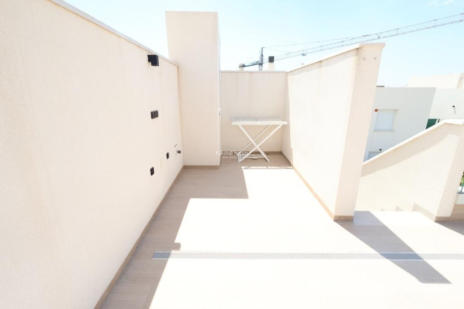 Wederverkoop - PENTHOUSE -
ALGORFA - Inland