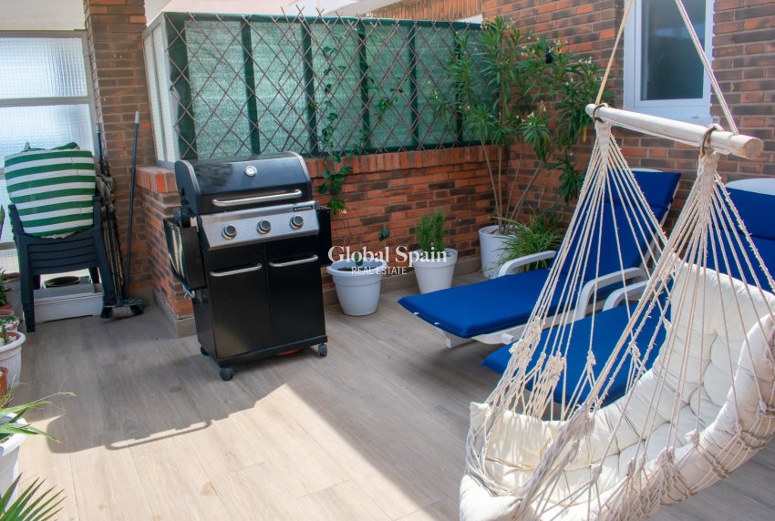 Wederverkoop - Penthouse -
ALICANTE - Casco antiguo