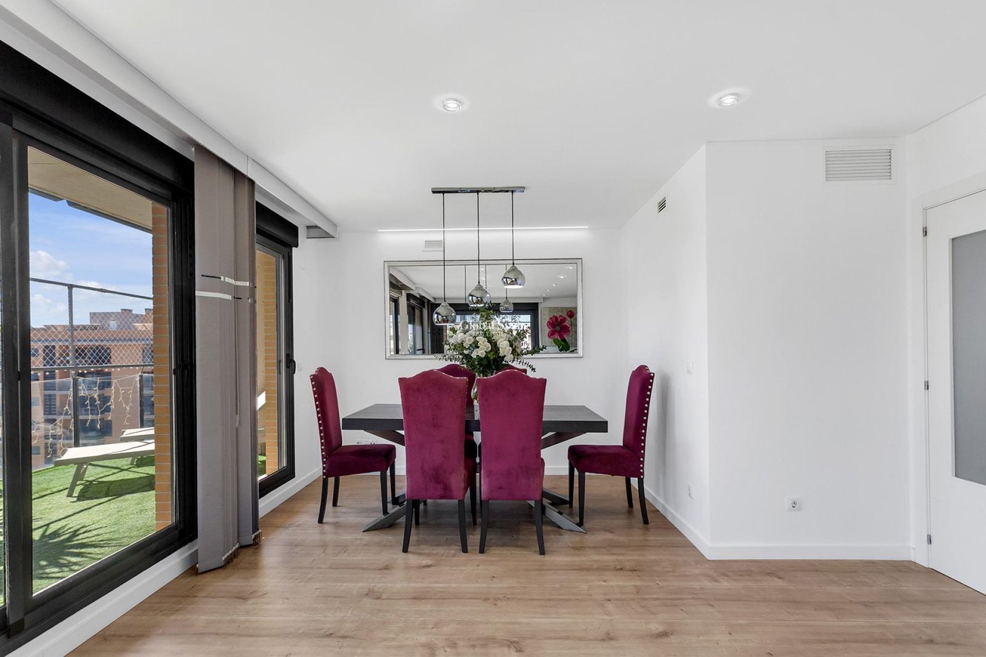 Wederverkoop - PENTHOUSE -
ALICANTE - Pau 5