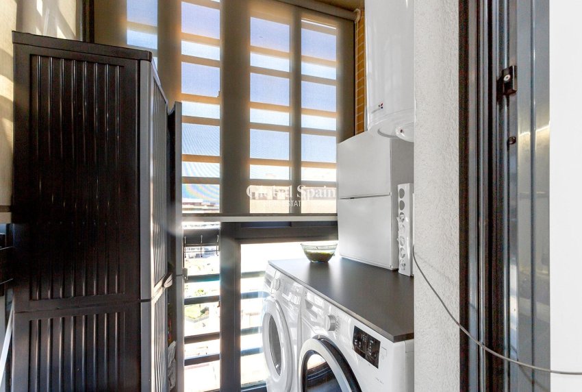 Wederverkoop - PENTHOUSE -
ALICANTE - Pau 5
