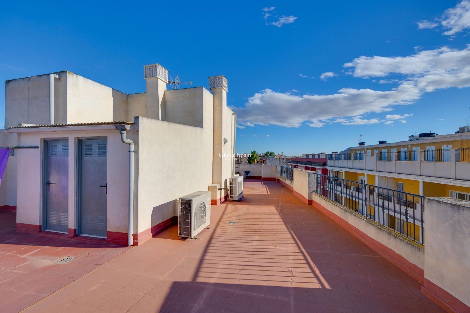 Wederverkoop - PENTHOUSE -
ALMORADÍ - Parque De La U