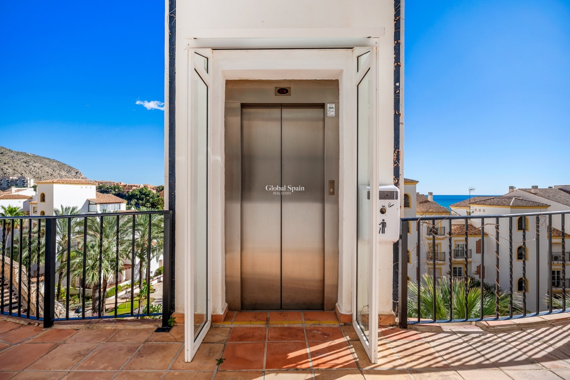 Wederverkoop - PENTHOUSE -
ALTEA - Costa Blanca