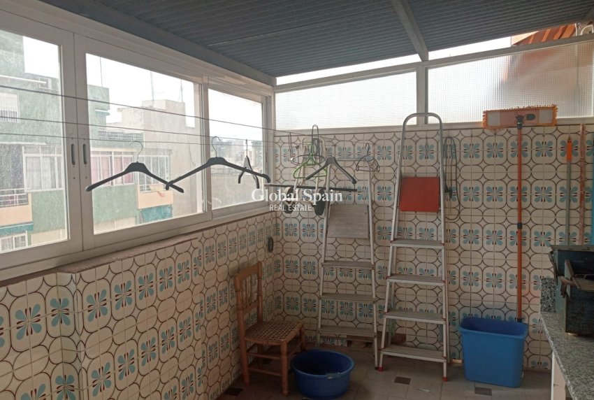 Wederverkoop - Penthouse -
Benidorm - Centro