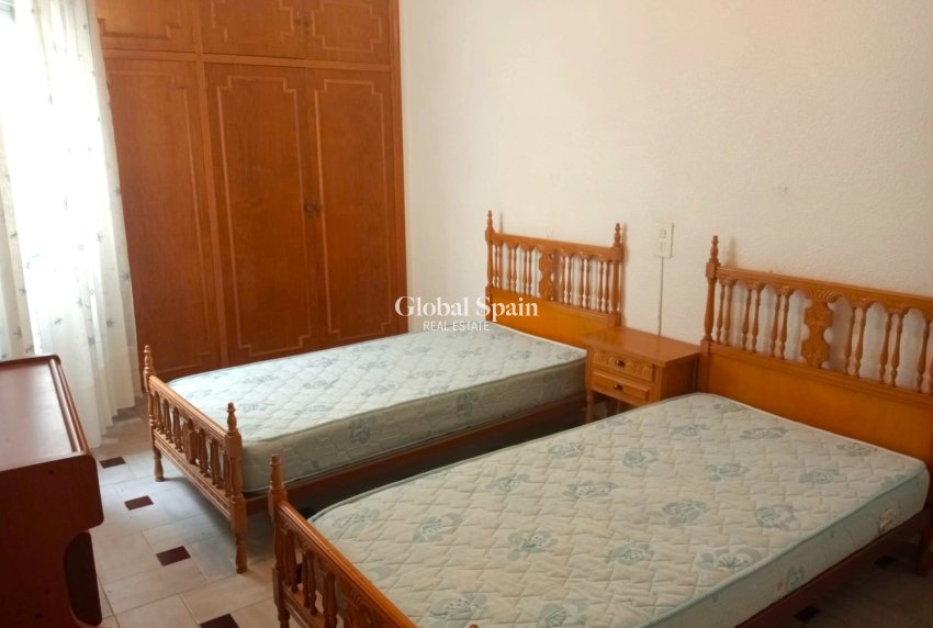 Wederverkoop - PENTHOUSE -
BENIDORM - Centro