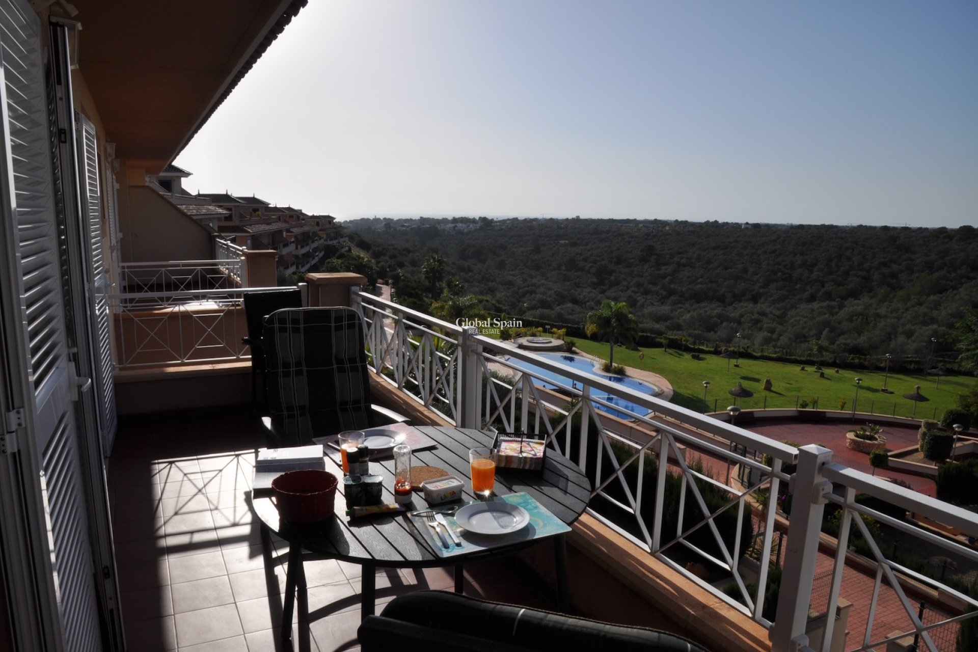 Wederverkoop - PENTHOUSE -
Calles de Mallorca - optional location detail