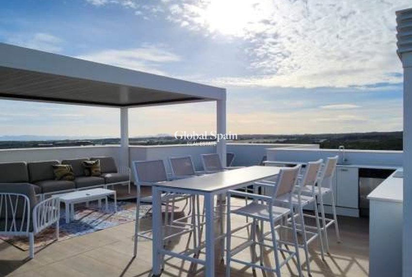 Wederverkoop - PENTHOUSE -
CAMPOAMOR - Costa Blanca