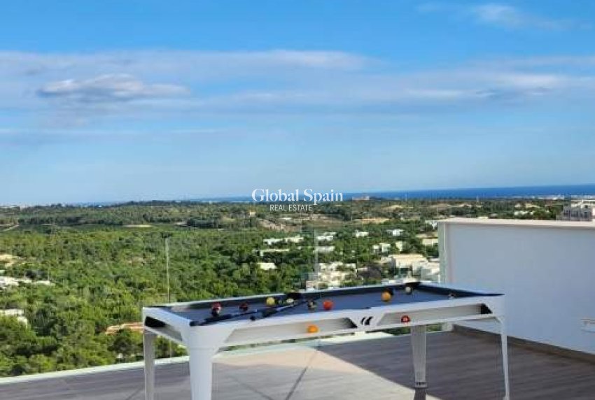 Wederverkoop - PENTHOUSE -
CAMPOAMOR - Costa Blanca
