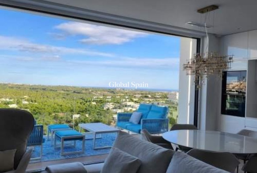 Wederverkoop - PENTHOUSE -
CAMPOAMOR - Costa Blanca