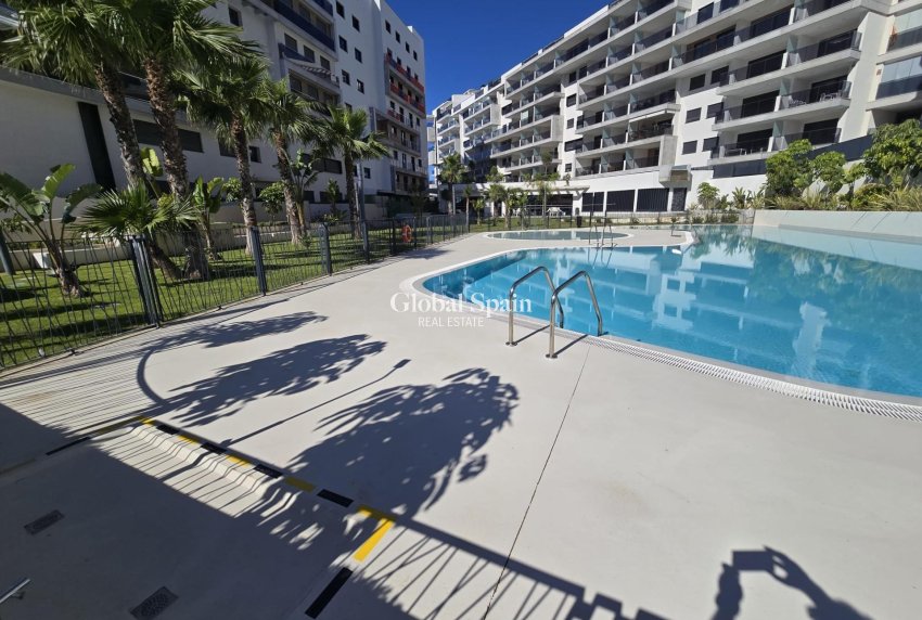 Wederverkoop - PENTHOUSE -
CAMPOAMOR - DEHESA DE CAMPOAMOR