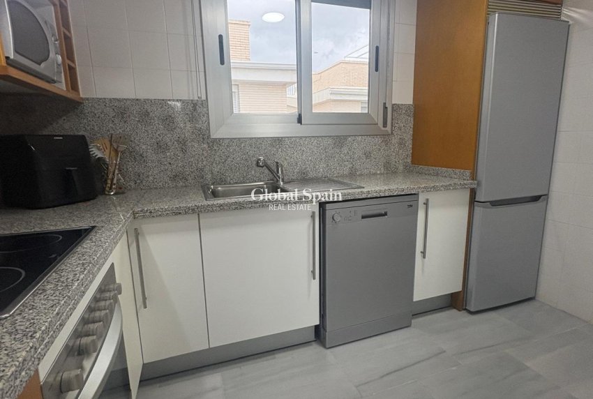 Wederverkoop - PENTHOUSE -
DENIA - Costa Blanca