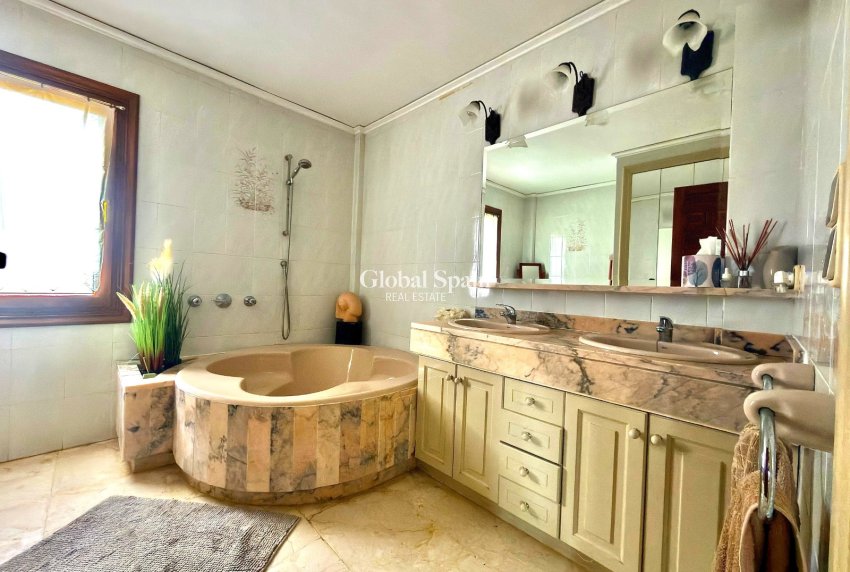 Wederverkoop - PENTHOUSE -
DENIA - Les Marines - Las Marinas