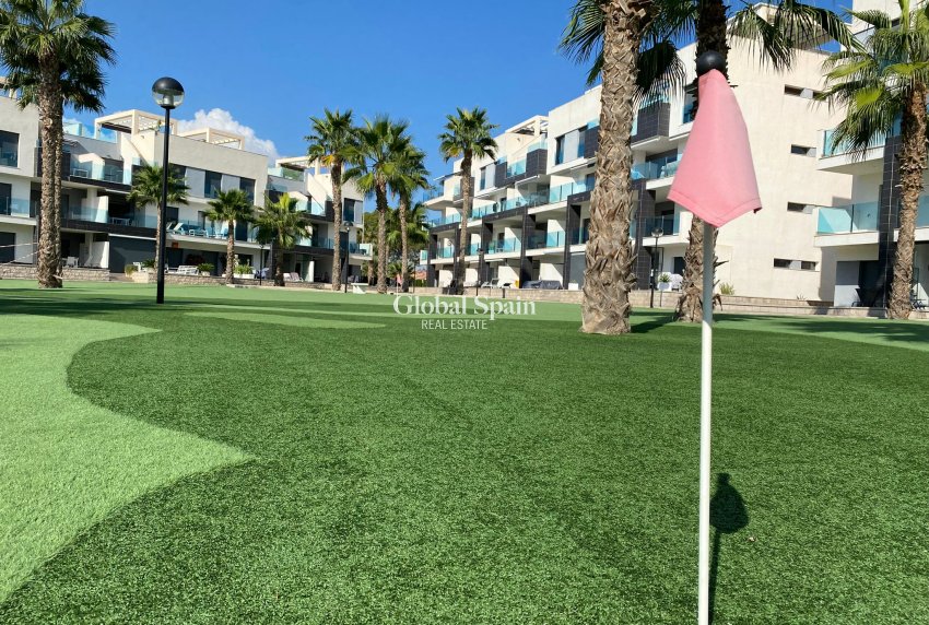 Wederverkoop - PENTHOUSE -
EL RASO - Costa Blanca