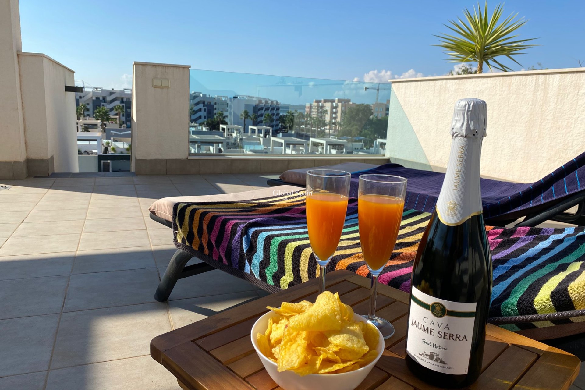 Wederverkoop - PENTHOUSE -
EL RASO - Costa Blanca