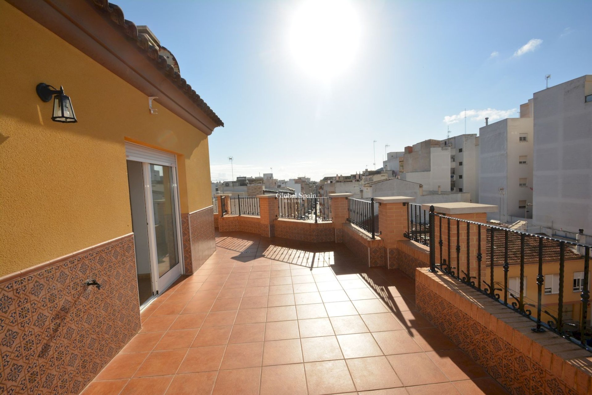 Wederverkoop - PENTHOUSE -
GUARDAMAR DEL SEGURA - Costa Blanca
