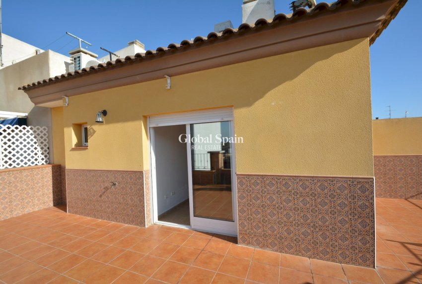 Wederverkoop - PENTHOUSE -
GUARDAMAR DEL SEGURA - Costa Blanca