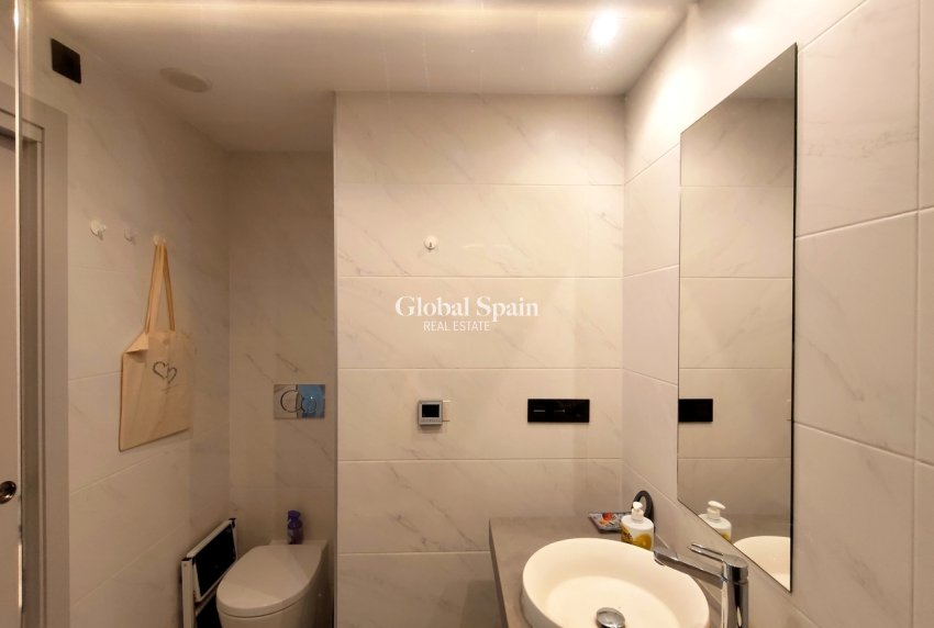 Wederverkoop - PENTHOUSE -
GUARDAMAR DEL SEGURA - Costa Blanca