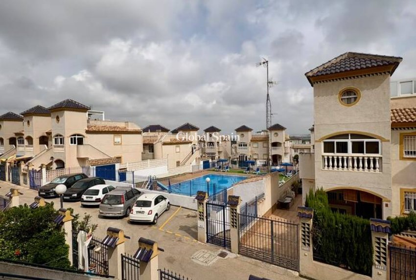 Wederverkoop - PENTHOUSE -
GUARDAMAR DEL SEGURA - Costa Blanca