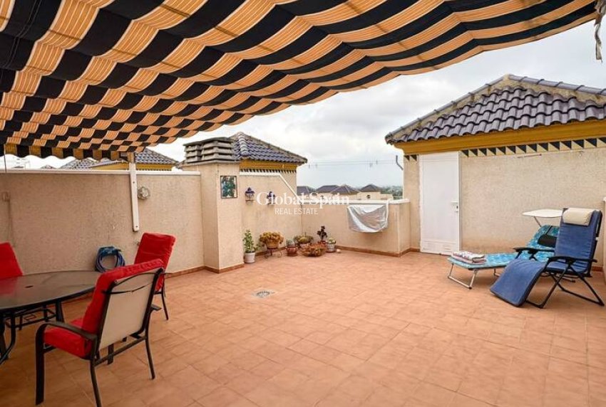 Wederverkoop - PENTHOUSE -
GUARDAMAR DEL SEGURA - Costa Blanca