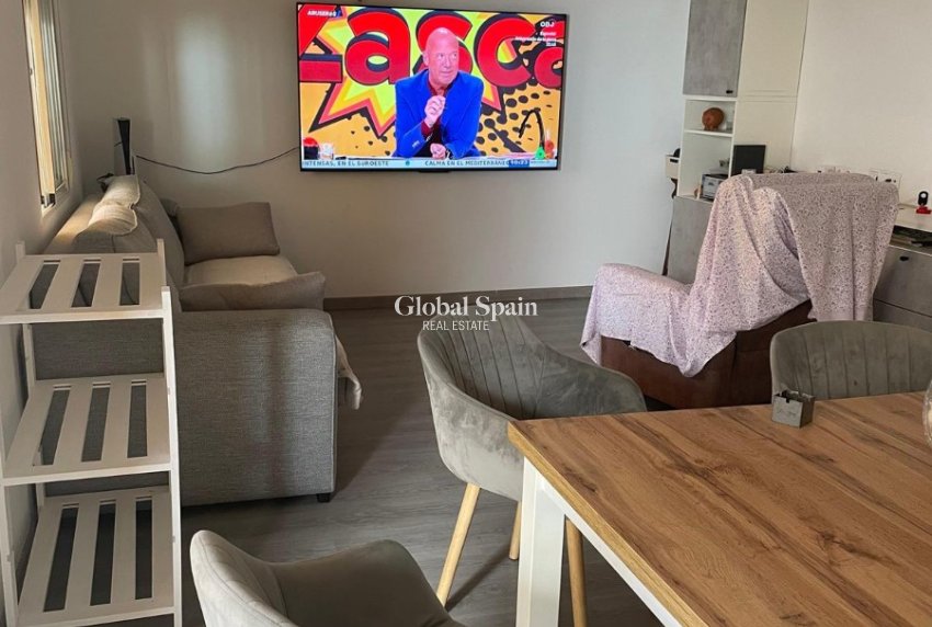 Wederverkoop - PENTHOUSE -
GUARDAMAR DEL SEGURA - Costa Blanca