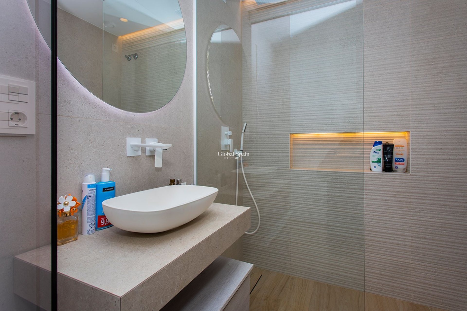 Wederverkoop - PENTHOUSE -
GUARDAMAR DEL SEGURA - EL RASO
