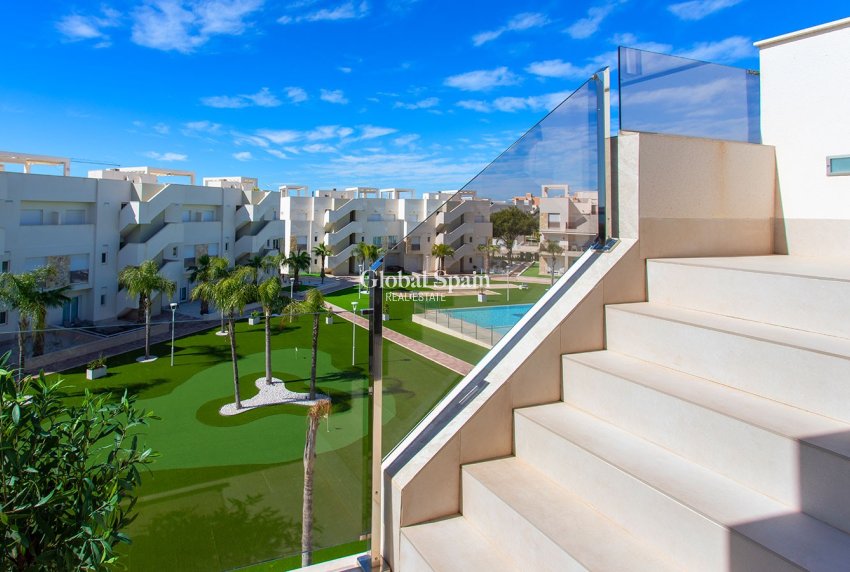 Wederverkoop - PENTHOUSE -
GUARDAMAR DEL SEGURA - EL RASO