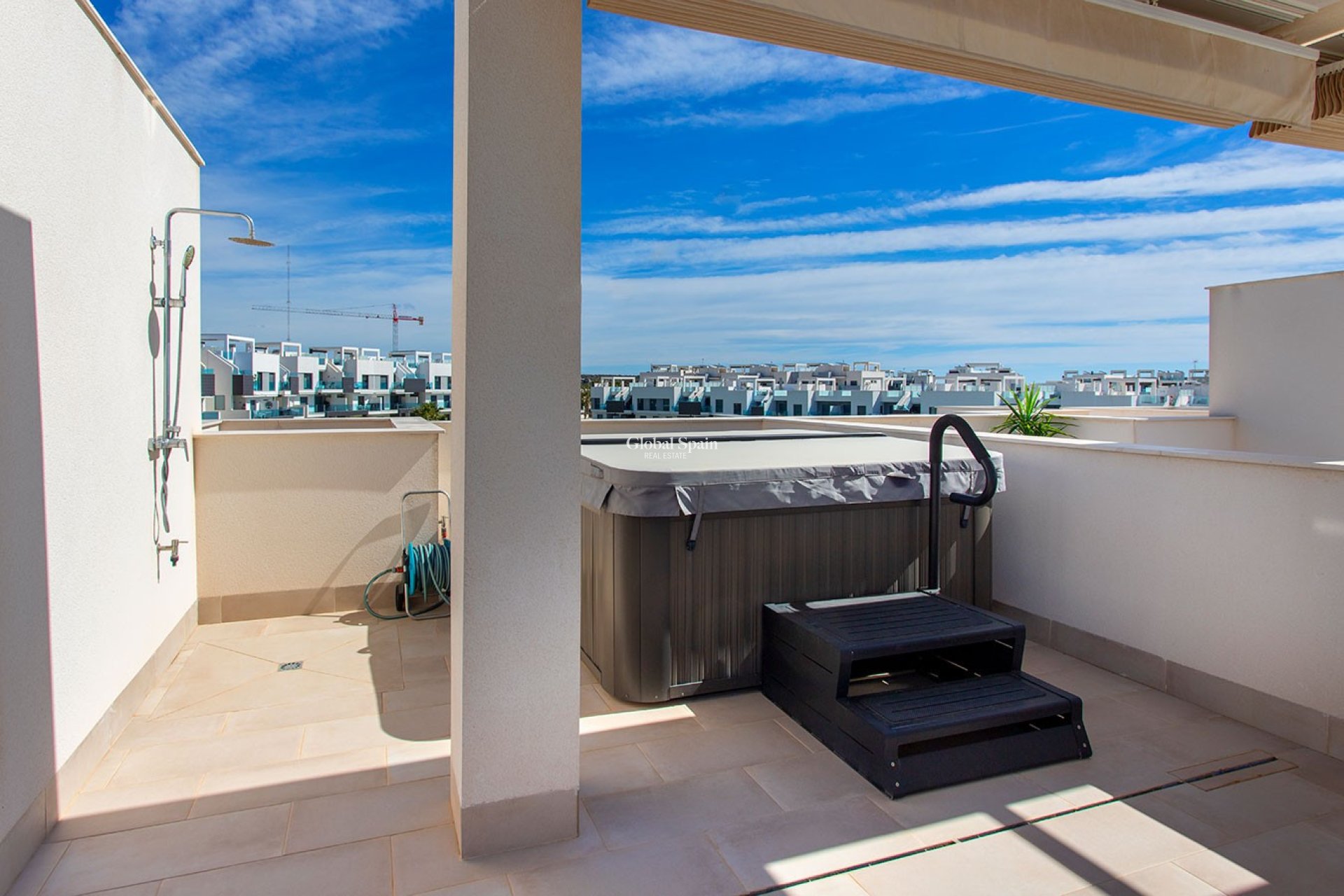 Wederverkoop - PENTHOUSE -
GUARDAMAR DEL SEGURA - EL RASO