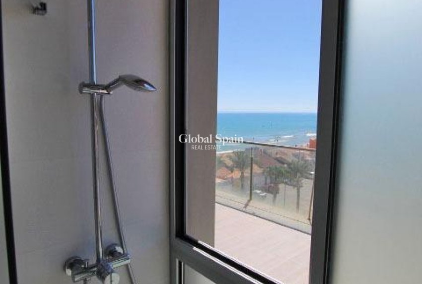 Wederverkoop - PENTHOUSE -
GUARDAMAR DEL SEGURA - Guardamar Playa