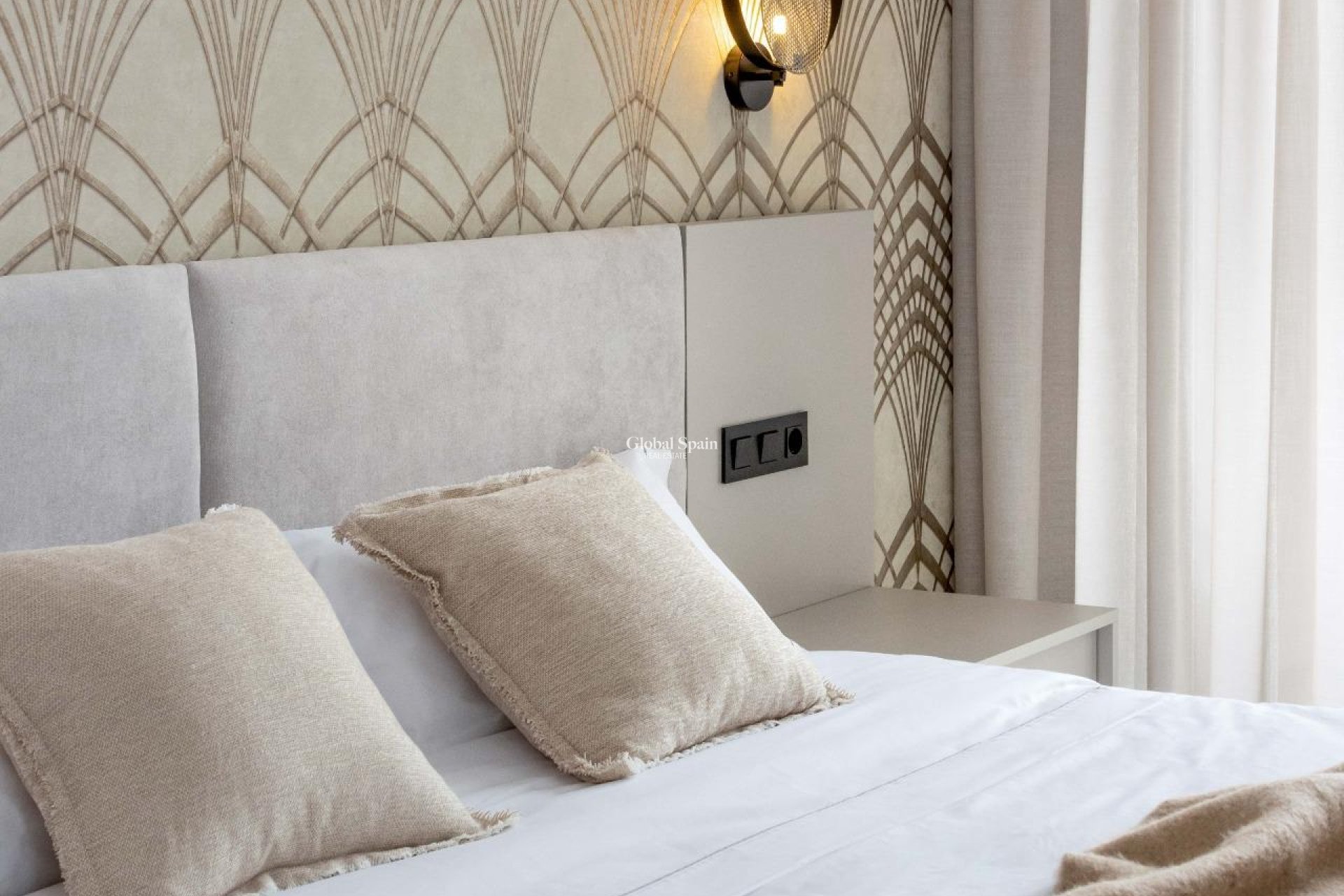 Wederverkoop - PENTHOUSE -
GUARDAMAR DEL SEGURA