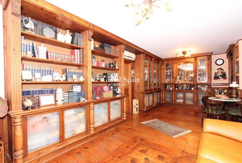 Wederverkoop - PENTHOUSE -
LA MATA - Costa Blanca