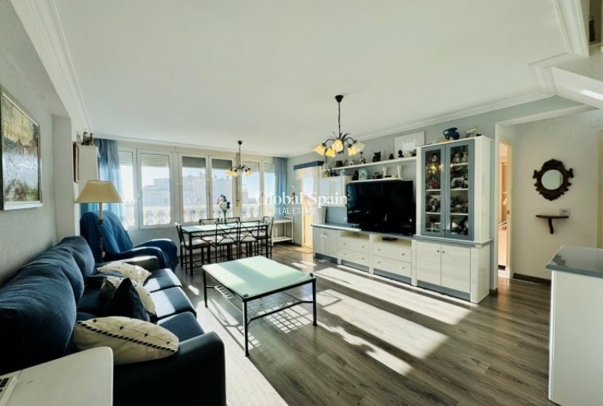 Wederverkoop - PENTHOUSE -
LA MATA - Costa Blanca