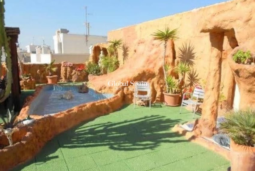Wederverkoop - PENTHOUSE -
LA MATA - Costa Blanca