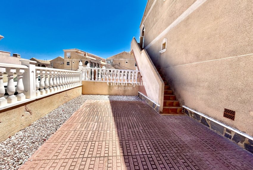 Wederverkoop - PENTHOUSE -
LA ZENIA - Costa Blanca