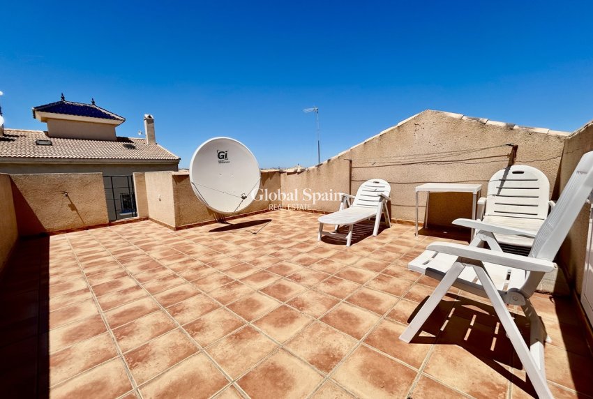 Wederverkoop - PENTHOUSE -
LA ZENIA - Costa Blanca