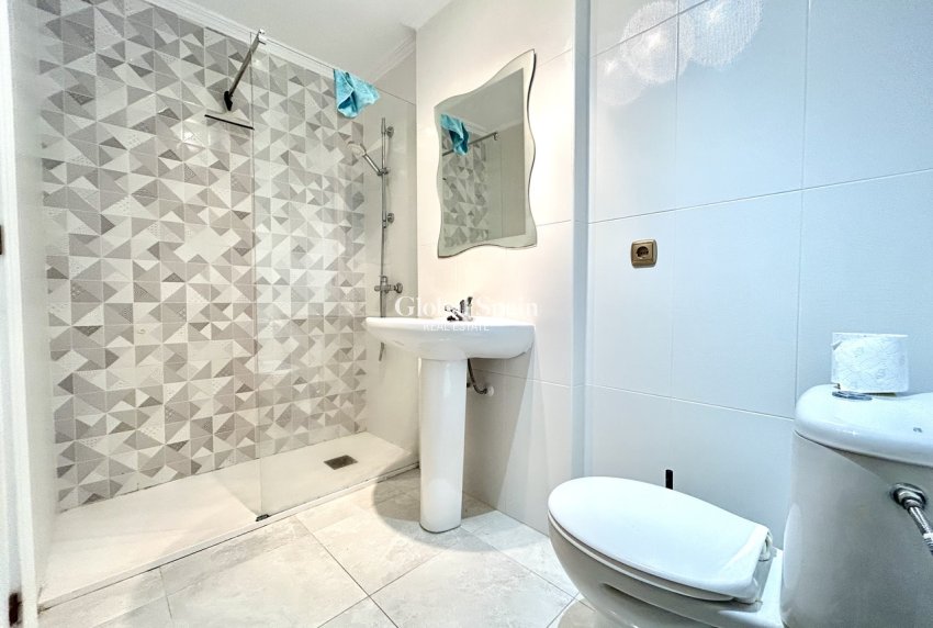 Wederverkoop - PENTHOUSE -
LA ZENIA - Costa Blanca