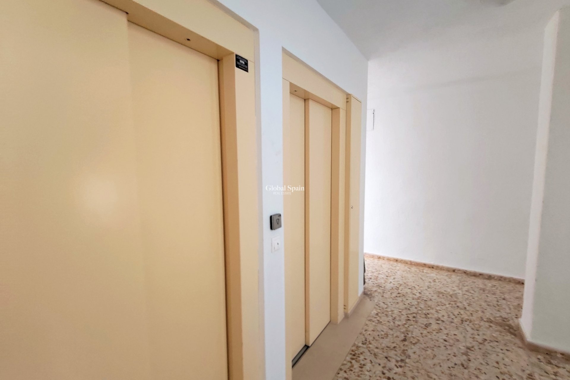 Wederverkoop - PENTHOUSE -
LA ZENIA - Costa Blanca
