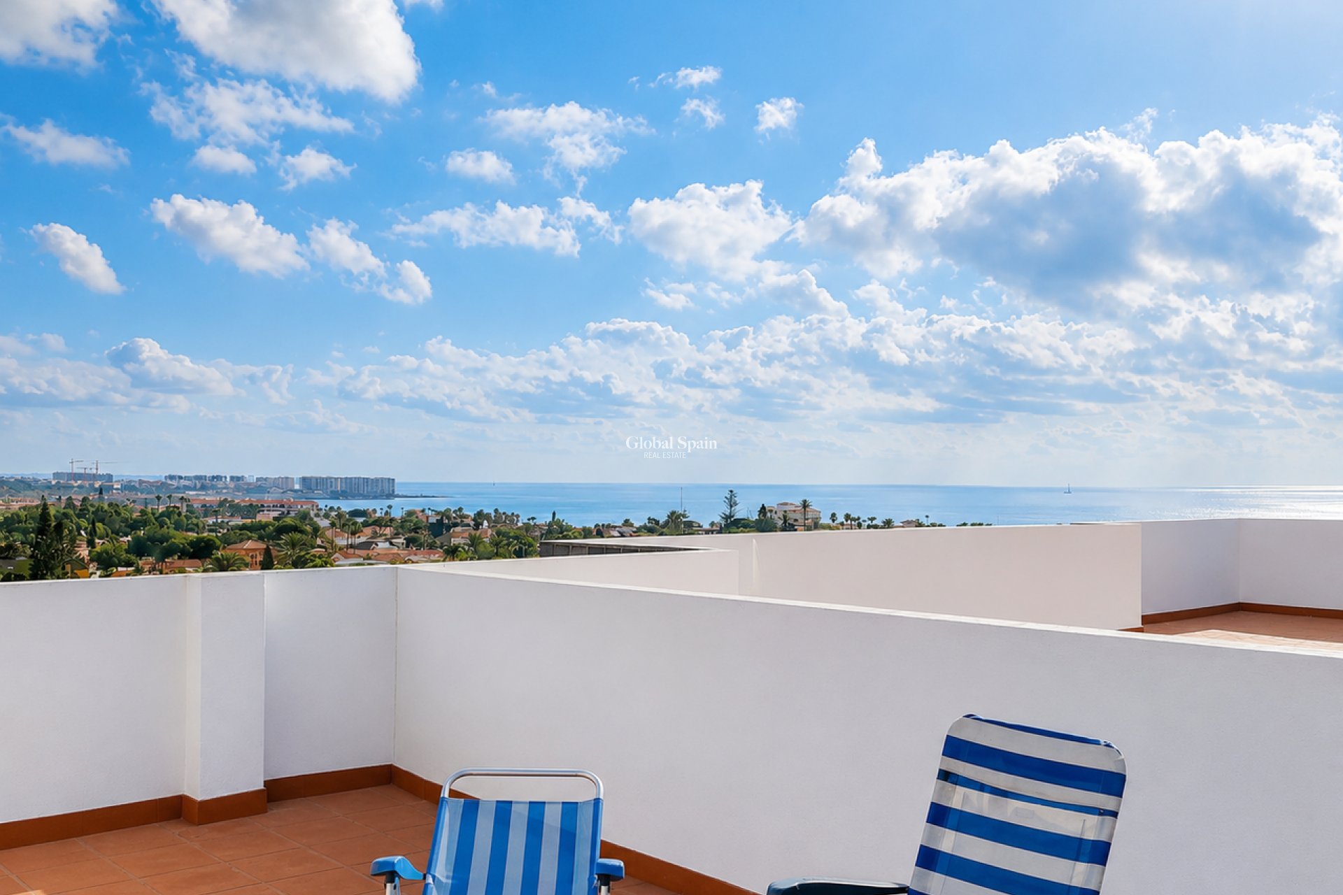 Wederverkoop - PENTHOUSE -
LA ZENIA - Costa Blanca