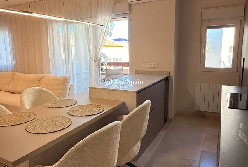 Wederverkoop - PENTHOUSE -
LAS RAMBLAS GOLF - Inland