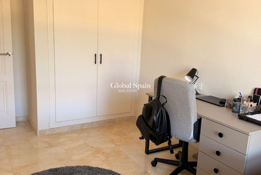 Wederverkoop - PENTHOUSE -
LAS RAMBLAS GOLF - Inland