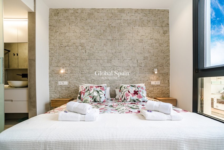 Wederverkoop - PENTHOUSE -
LO PAGÁN