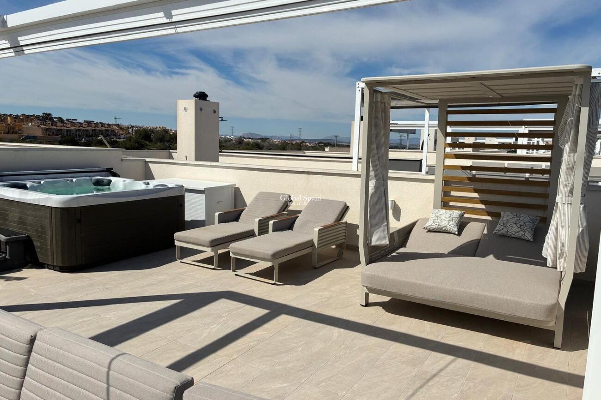 Wederverkoop - PENTHOUSE -
Los Almendros (Orihuela-Costa) - Costa Blanca
