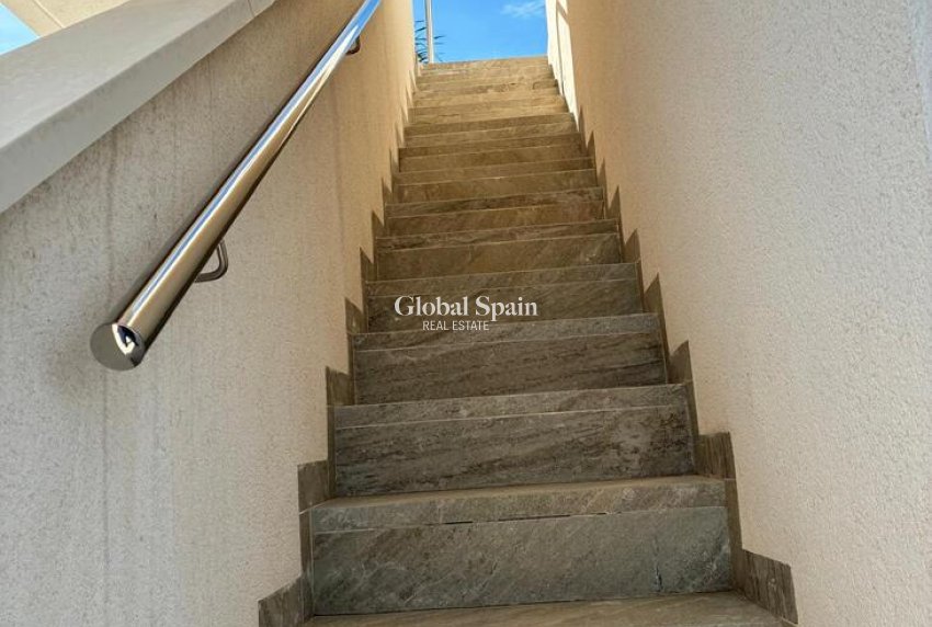 Wederverkoop - PENTHOUSE -
Los Almendros (Orihuela-Costa) - Costa Blanca